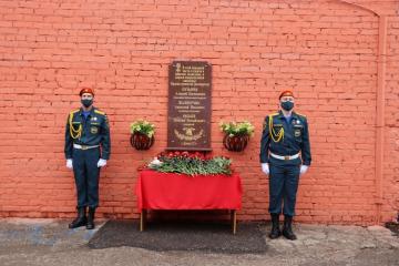 Мемориальная доска памяти погибших пожарных